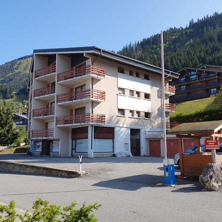 Les Ambrunes Châtel Extérieur photo
