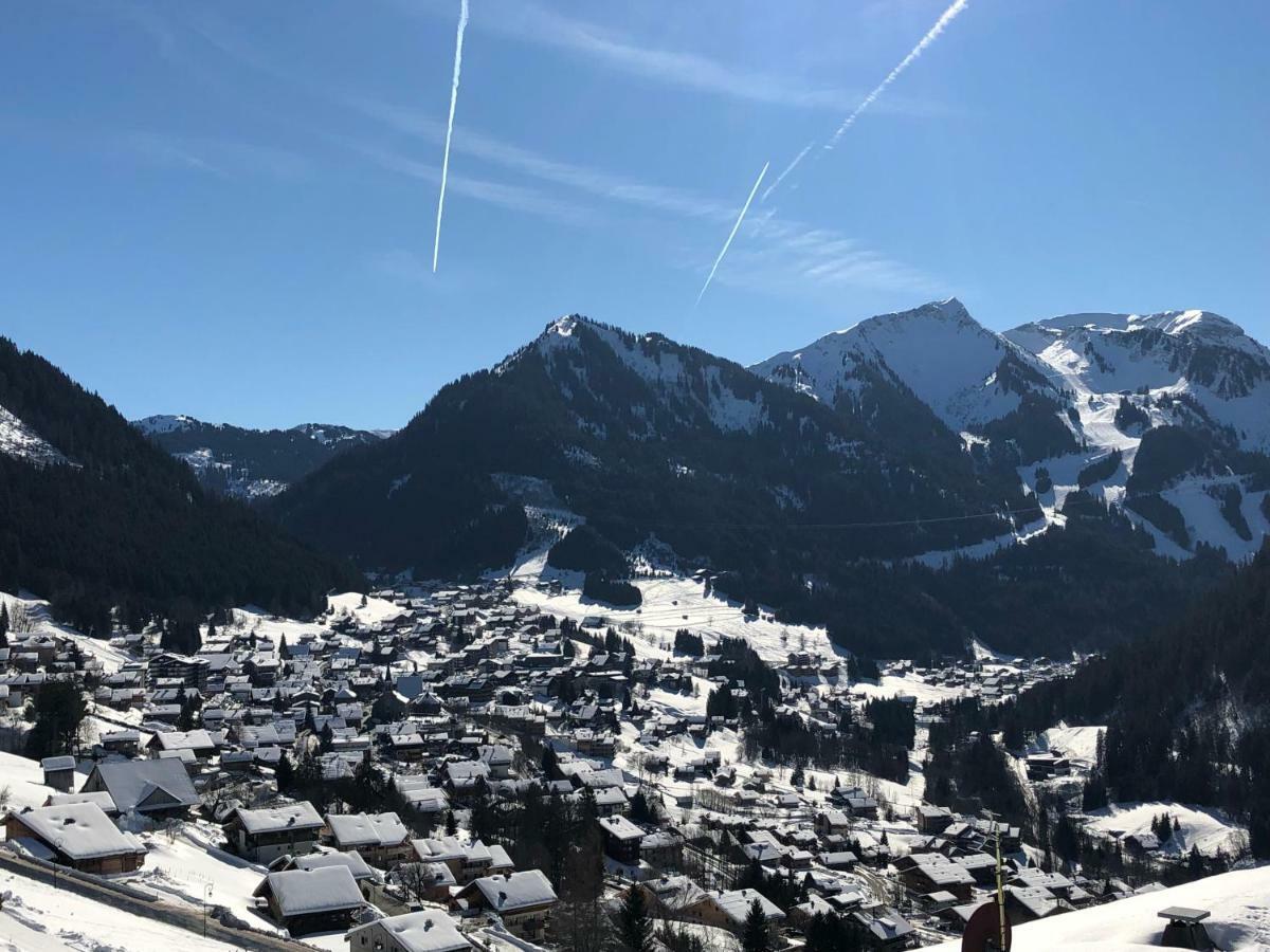 Les Ambrunes Châtel Extérieur photo